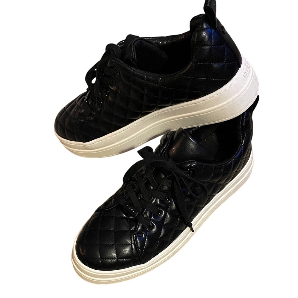 J/Slides NYC Black Quilted Platform Sneakers Womens 9M Lace Up Low Top‎ Shoes